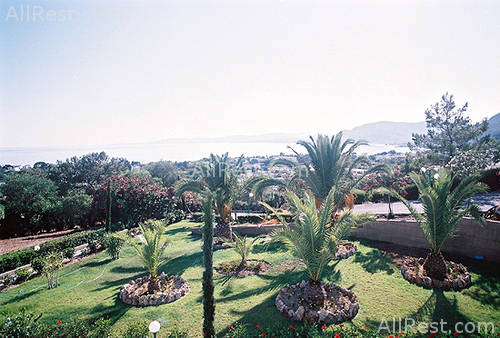 Pefkos Beach Hotel 8
